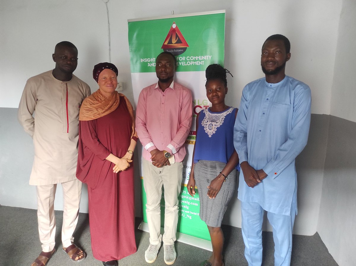 OneHousenig's tweet photo. It was a great day when the One House Development Initiative team meets with the leadership of Insight Media through the Women leader of the Joint National Association of People with Disabilities who also doubles as the...
#OneHouse #Jonapwd #InsightMedia #AAN #Collaboration https://t.co/MTRgTd1SjL