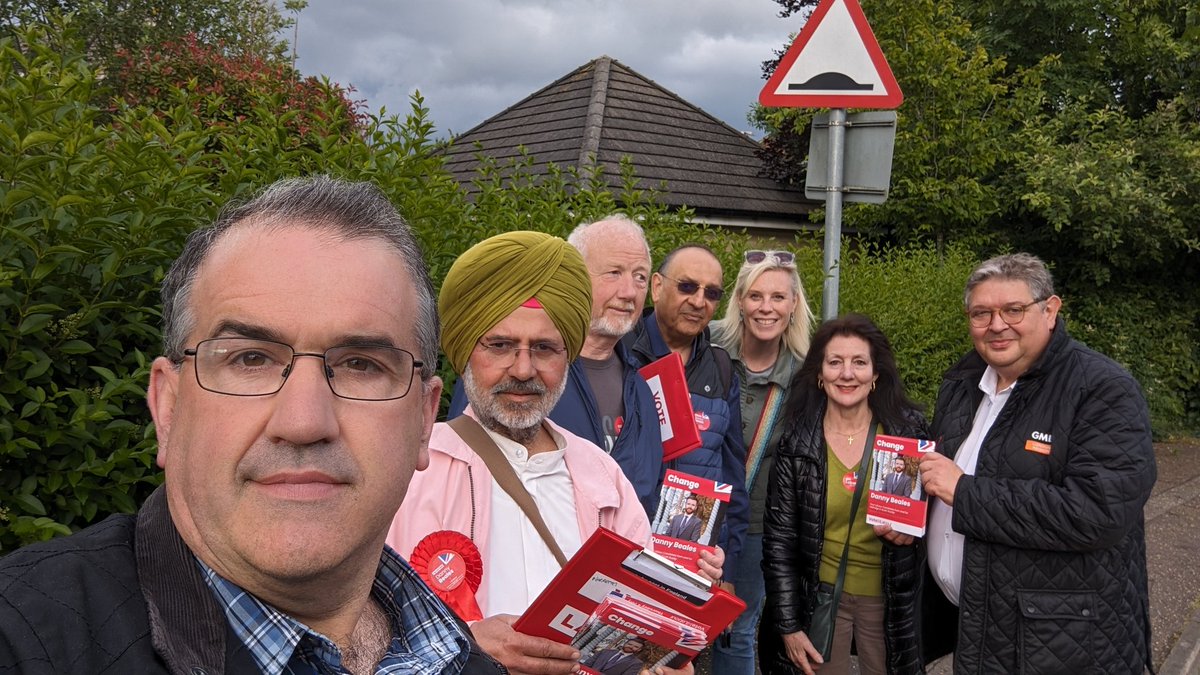 CllrAKelly's tweet image. Time for change, time for a Labour government, residents voting @UKLabour in Ickenham #4July