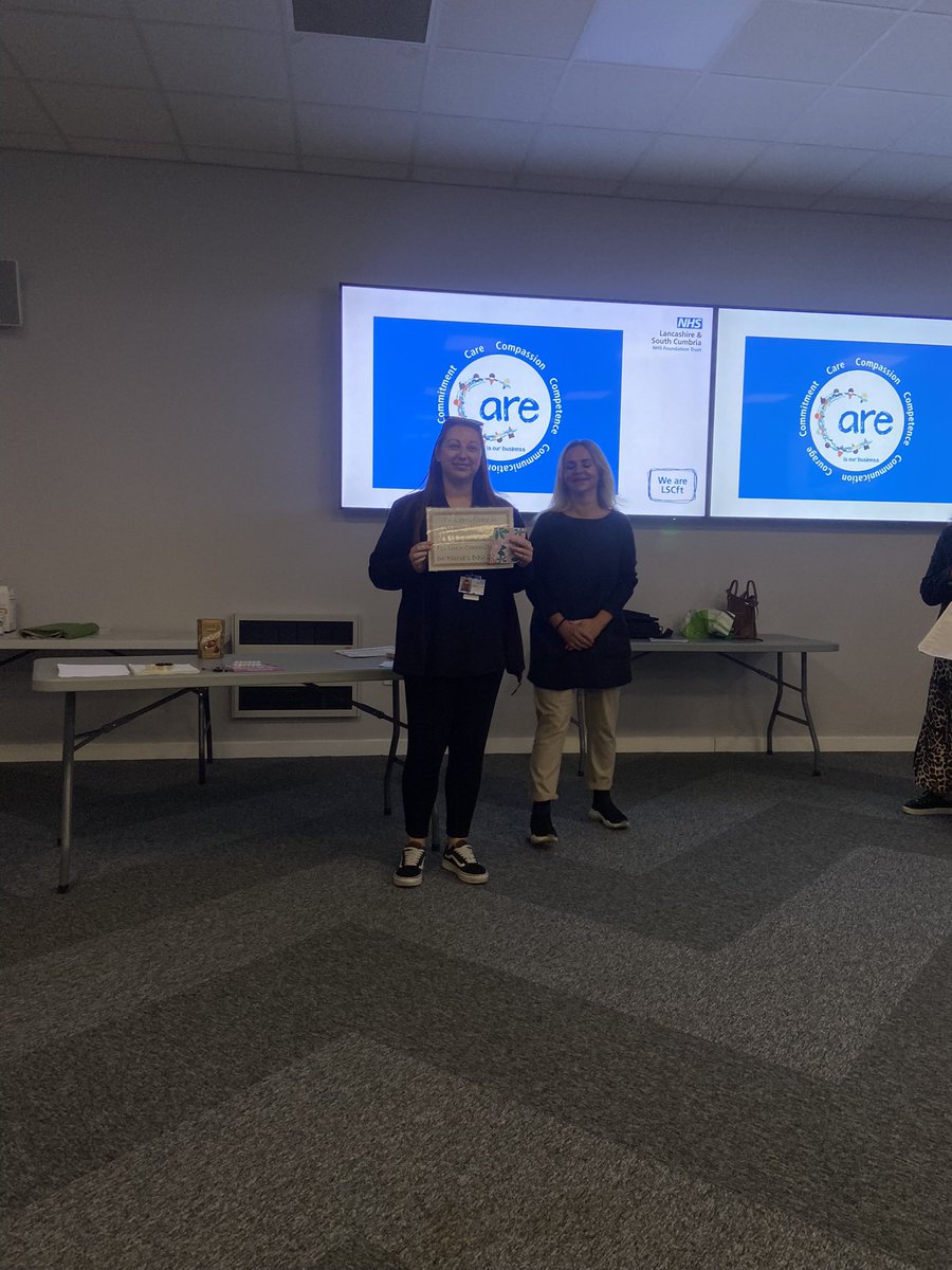 Sarah Oakley tweet media