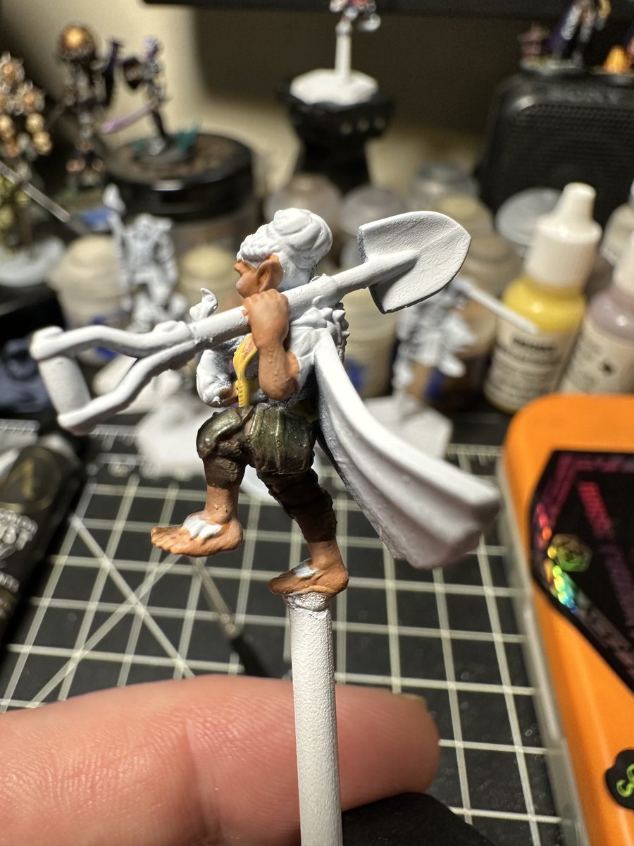 PSchlamazzle's tweet photo. Working on new Community Character Build Gindylo Handlethorn. Join me at https://t.co/RcdMyZpXMG to watch.

#spacemarines #epicencounters #steamforgedgames #miniatures #gamesworkshoppaints #scale75paints #paulyschlamazzle #eldritchfoundry #mymonthlymini https://t.co/AuRkTdmDDu