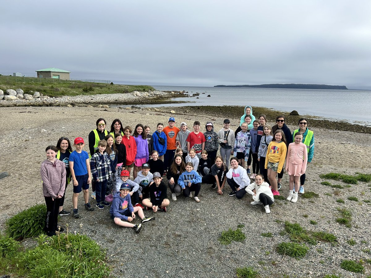 msheatherivey's tweet photo. Pre-run and post run smiles for our running club! What a gorgeous morning on the beach. We are so proud of you all! @AdmiralsAcad_NL https://t.co/wkkqlqdOvA