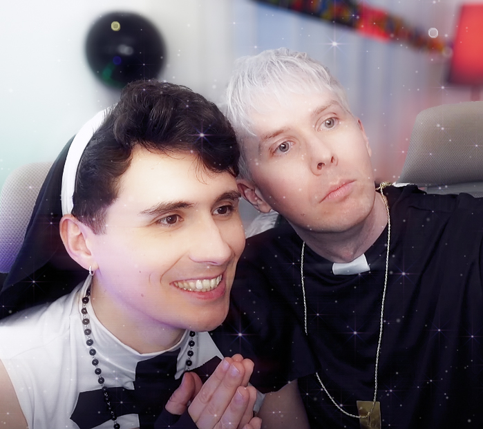 psychoellaa's tweet photo. @danielhowell @AmazingPhil <3 https://t.co/VdGEXFrRPK
