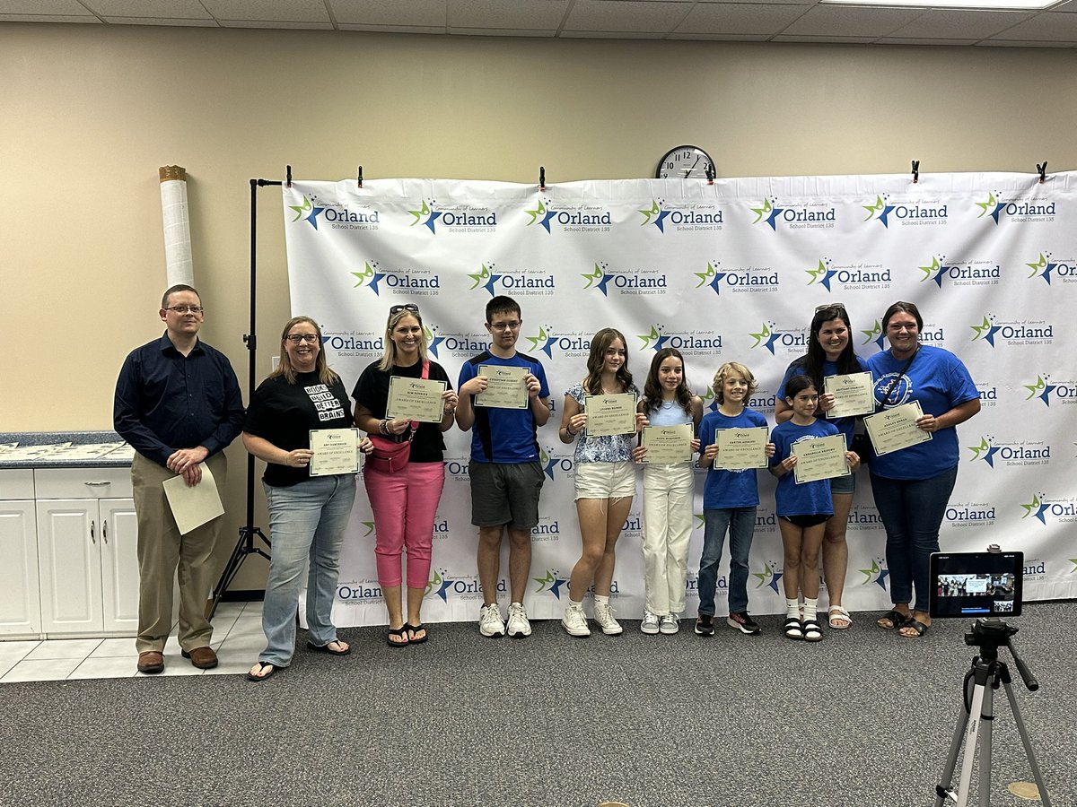 Liberty_D135's tweet photo. Proud of our innovators, authors and our amazing librarian Ms. Loizon. Great night at the board meeting celebrating a few of the many great things happening at Liberty. ￼#osd135 #Libpride https://t.co/Sz7PCvfQOM