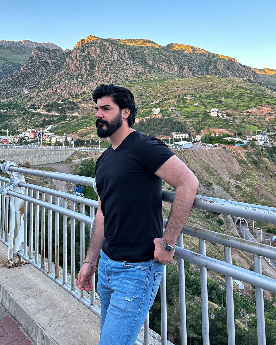 matrushii's tweet photo. لا تصمت عن الحق وستري كيف يكرهك الجميع ⚜️🖤 https://t.co/PiXQmRFpn9
