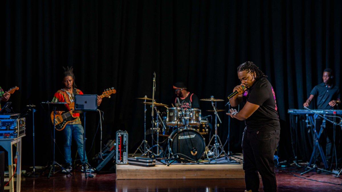 Ricky 🐻‍❄️ tweet media