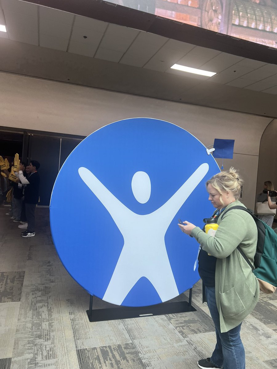 mlutherliteracy's tweet photo. @Yorba_Toros  is representing at the General Session for @AVID4College in San Diego!  @AVIDProflearn  @Yorba_DrLuther #AVIDSI https://t.co/MORjTIsznD