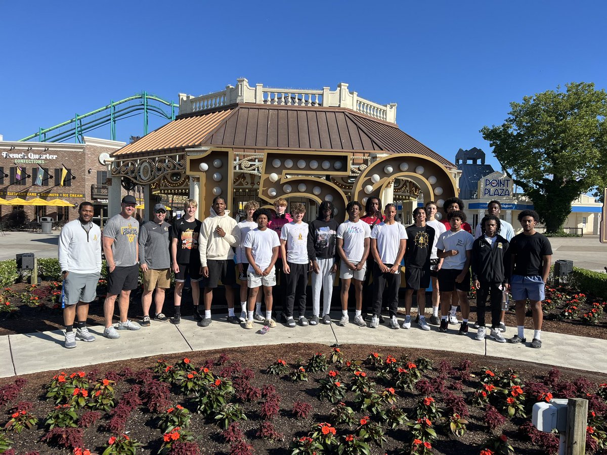 CoachDSchauss's tweet photo. Successful day off the court! https://t.co/iwaPYJkQDa