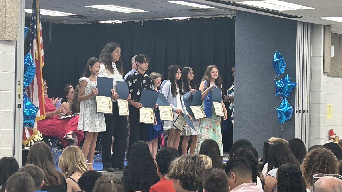 Newington Forest ES tweet media