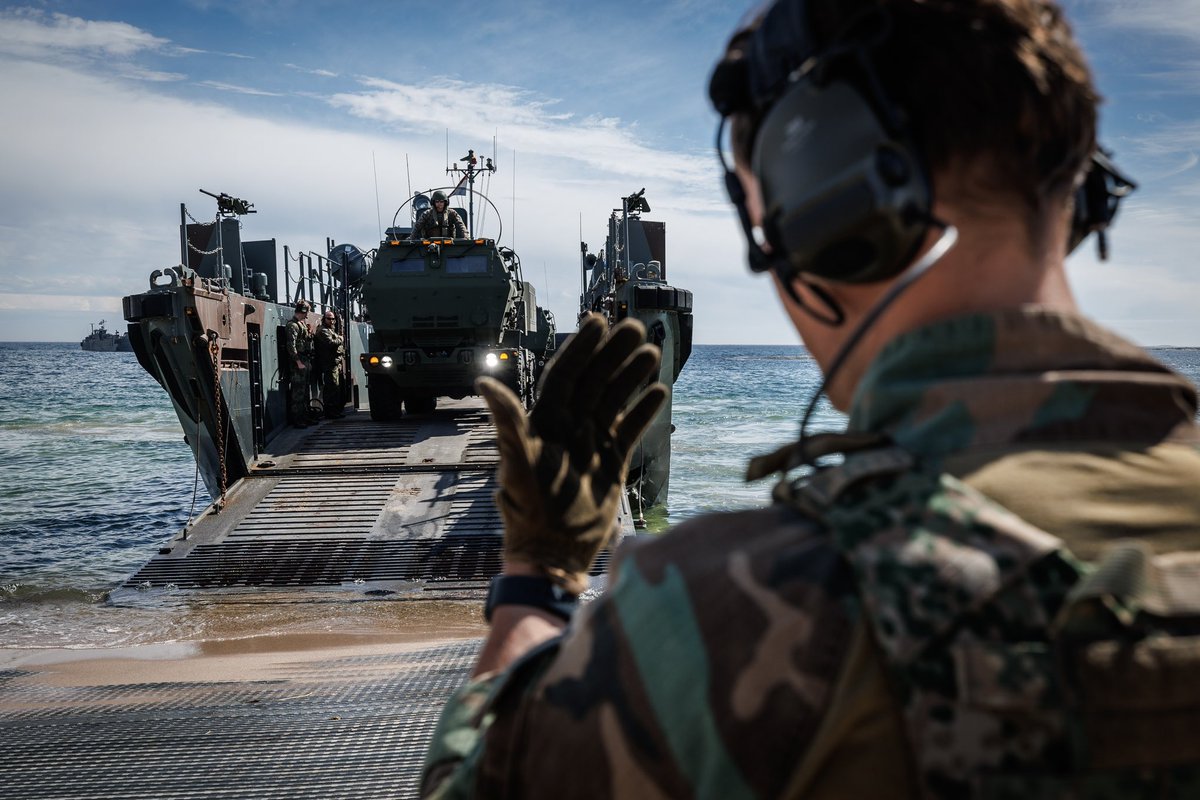 Commander Netherlands Fleet George Pastoor tweet media