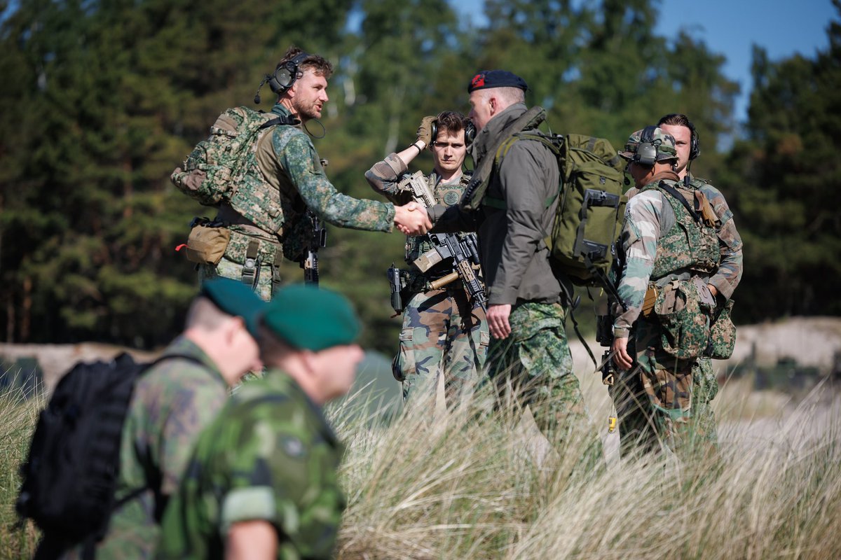 Commander Netherlands Fleet George Pastoor tweet media