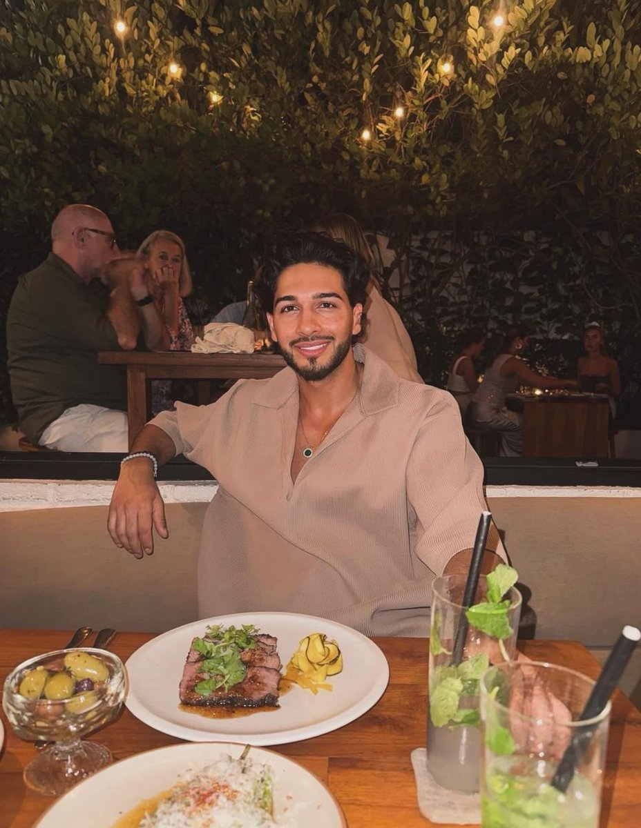 OfficialPLT's tweet photo. Sean and Munveer need more screen time 🥹 #LoveIsland https://t.co/dP2jgNf59D