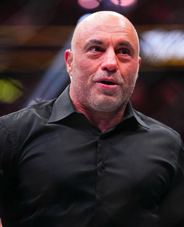 PopCrave's tweet image. Joe Rogan accuses Robin Williams of stealing jokes from other comedians:

“I think (Robin) wanted to kill more than he wanted to be ethical at any cost. Part of that manic sort of style is this constant need to have a bit about anything that you’re talking about ever. Killing was…