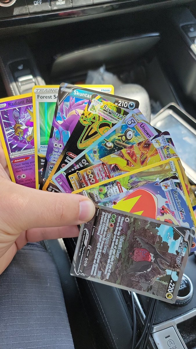 FuzzDash's tweet photo. @MeechFromPallet Very cracked indeed. Going back to buy the rest. https://t.co/136zPDBW8y