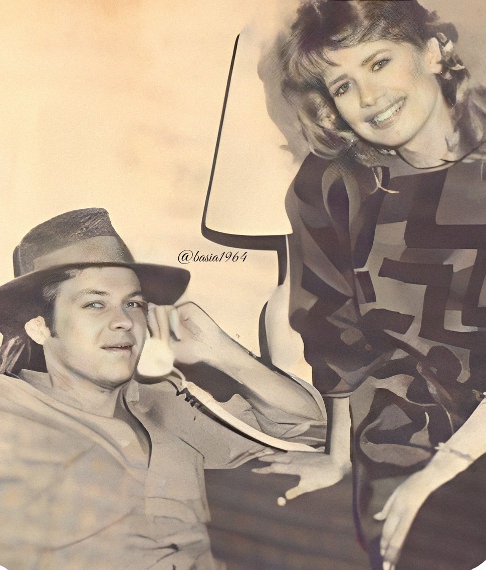basia_barb's tweet photo. A little look back at the wonderful & very talented actors, Stephen Nichols & MaryBeth Evans💖💖
Us fans have been fortunate to see them on our screens for many years 🥰
#PatchandKaylaForever
#Days #DaysofOurLives #DOOL
#ajoytowatch https://t.co/zzLNSOhR14