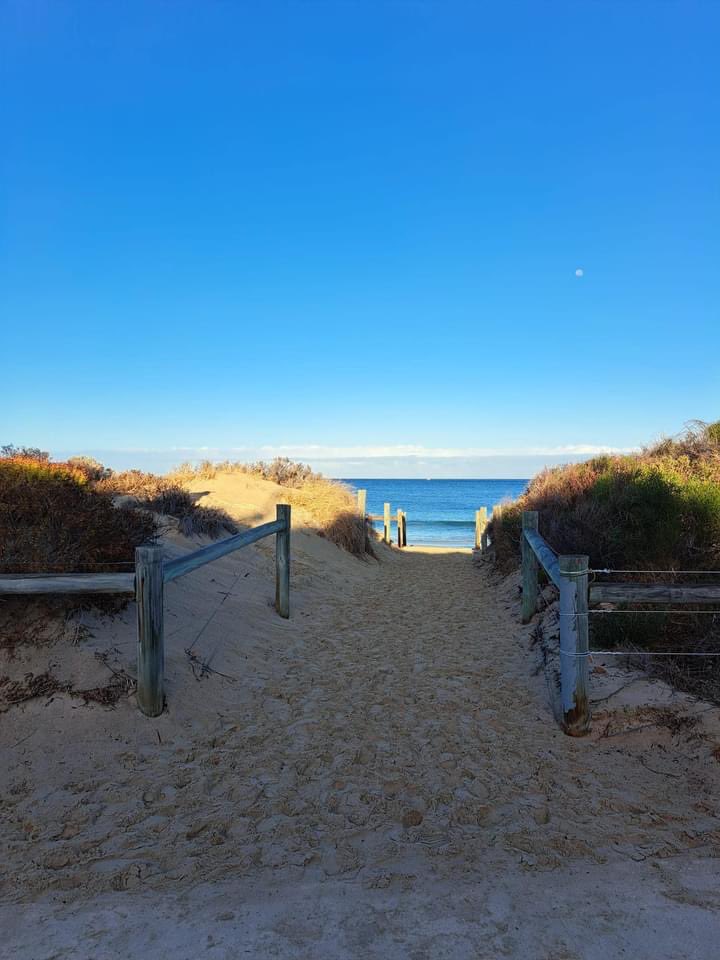 ad_assist's tweet photo. Our medic traveled all the way to Perth to repatriate a patient back to London, and it seems they discovered a talent for photography along the way! Just look at the beautiful scenery they captured! A heartfelt thank you to Criticare UK Ambulance Service for your invaluable help https://t.co/dIUd6WLYzV