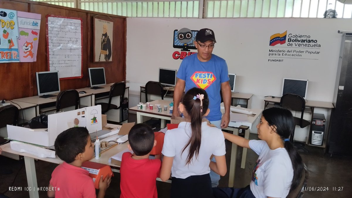 CbitApure's tweet photo. Hoy #11Jun📸|Tutores del Cbit Carlos R Pérez, en el Mcpio #SanFdo Edo #Apure realizan actividad  pedagógica de robótica con niños de diferentes grados.#SomosFundabit https://t.co/YFVEnvoWjp