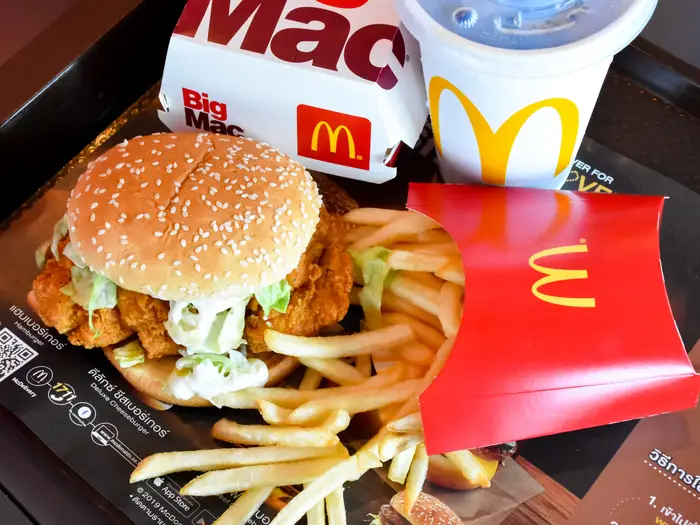CryptoBandera's tweet photo. I'm joining my @Memeland fam to celebrate 6/9 the #MemeDay at @McDonalds!

I’m Lovin’ MEME! ❤️‍🔥 https://t.co/8tuvPwPrU9