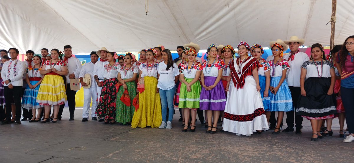 UPPachuca's tweet photo. Este martes continuaron las actividades del 𝐏𝐫𝐢𝐦𝐞𝐫 𝗘𝗻𝗰𝘂𝗲𝗻𝘁𝗿𝗼 𝗥𝗲𝗴𝗶𝗼𝗻𝗮𝗹, 𝗗𝗲𝗽𝗼𝗿𝘁𝗶𝘃𝗼 𝘆 𝗖𝘂𝗹𝘁𝘂𝗿𝗮𝗹 𝗱𝗲 𝗨𝗻𝗶𝘃𝗲𝗿𝘀𝗶𝗱𝗮𝗱𝗲𝘀 𝗧𝗲𝗰𝗻𝗼𝗹𝗼́𝗴𝗶𝗰𝗮𝘀 𝘆 𝗣𝗼𝗹����𝘁𝗲́𝗰𝗻𝗶𝗰𝗮𝘀, con los certámenes de baile folclórico y baile moderno. https://t.co/yPKwws2tuh