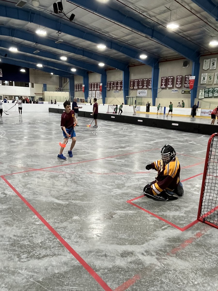RegiNotreDame's tweet photo. The RND floorball team competing at the provincial championships … and practicing a little ping pong on the side. https://t.co/Y01laCknPz