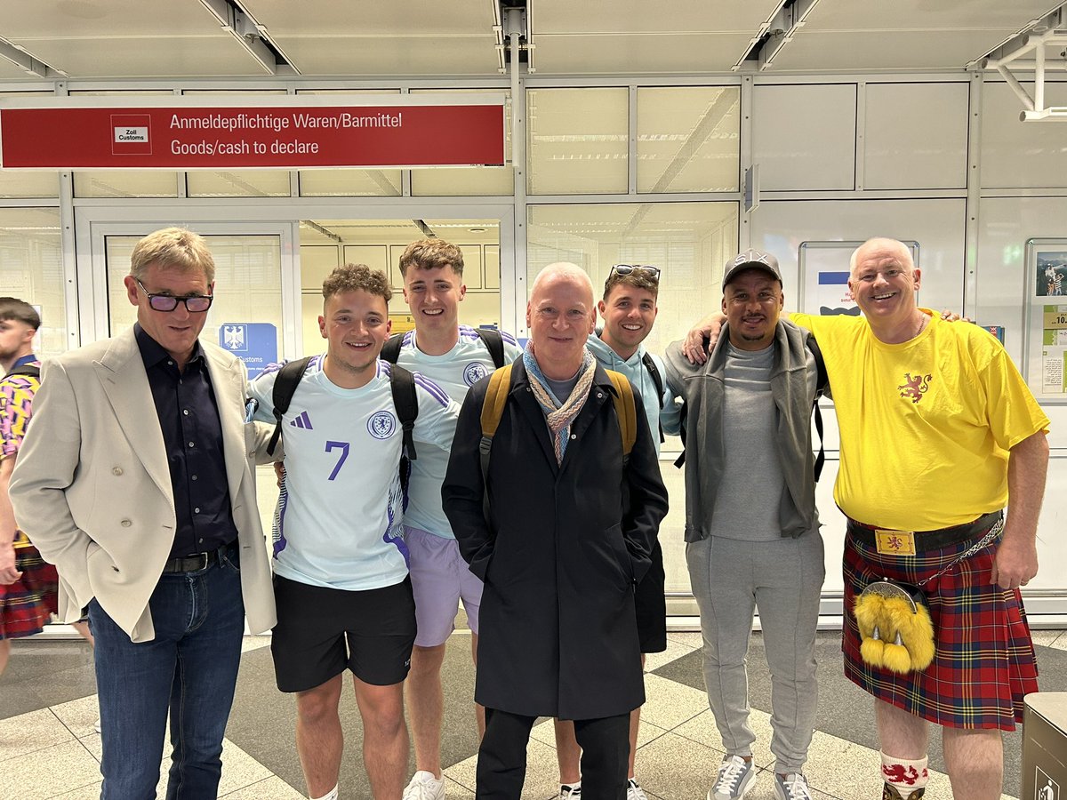 Jim White tweet media