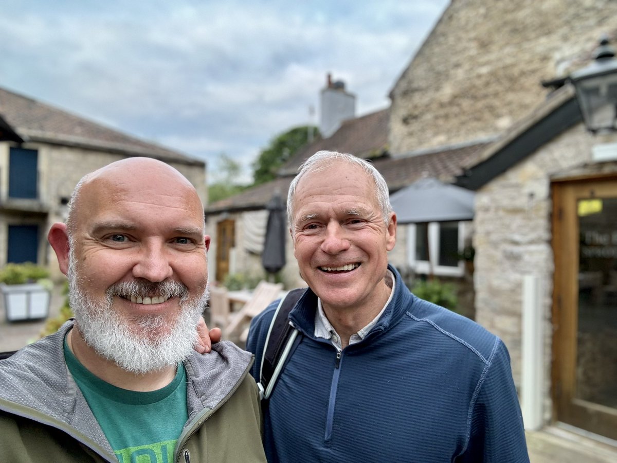 deanridge's tweet photo. Great walk and overdue catch up tonight with @bsafell
Another 12k off the total.
#ItsHowWeWalk
https://t.co/pHpvkXIFZx https://t.co/TQrueevE9N
