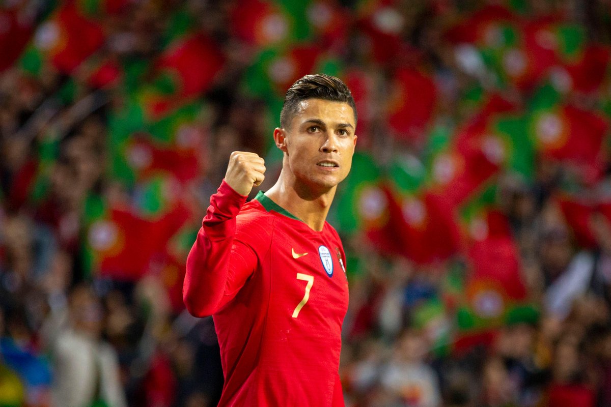 FootyAccums's tweet photo. Total international goals:

Kane: 63
Klose: 71
Suarez: 68
Drogba: 65
Dzeko: 65
Zlatan: 62

Cristiano Ronaldo’s international goals since turning 30 years old: 78 

Just incredible. 🤯 https://t.co/uIrefmrVkT