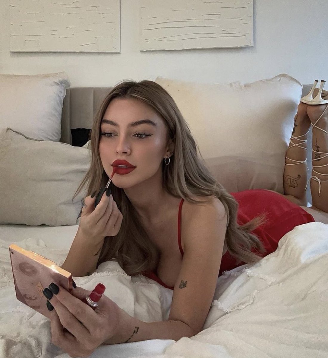 𝐈𝐍𝐒𝐓𝐀𝐆𝐑𝐀𝐌 𝐅𝐄𝐄𝐃 
 ← 🟢 Lυɴαlυɴιтα

📍 Lᴀ ᴄᴀsᴀ ᴅᴇ GH

_____________________

𝐿𝑜𝑜𝑘 𝑎𝑡 𝑡ℎ𝑒 𝑠𝑡𝑎𝑟𝑠, 𝑙𝑜𝑜𝑘 ℎ𝑜𝑤 𝑡ℎ𝑒𝑦 𝑠ℎ𝑖𝑛𝑒 𝑓𝑜𝑟 𝑦𝑜𝑢 🦋✨

 #GHGALAA5 ♥️ 🄻🅄🄽🄸🅃🄰 

≡     ↴      ⌂     ⌕     ⊞     ♡