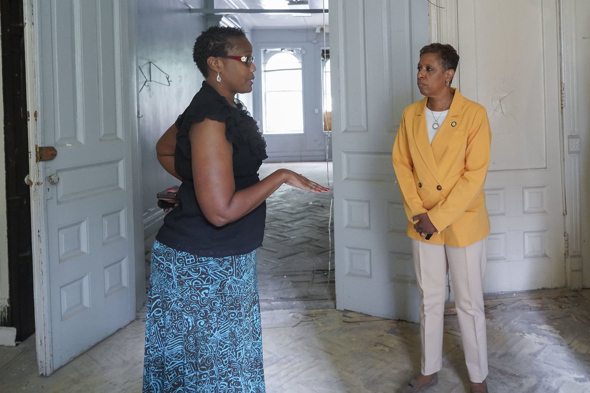 NYCSpeakerAdams's tweet photo. Proud to tour the Center for Black Excellence this morning with @NYUrbanLeague and the Greater Harlem Chamber of Commerce. This site will be the home of their new headquarters, where they will continue their critical work of advancing justice and equity for all. https://t.co/4ydsKEUIdO