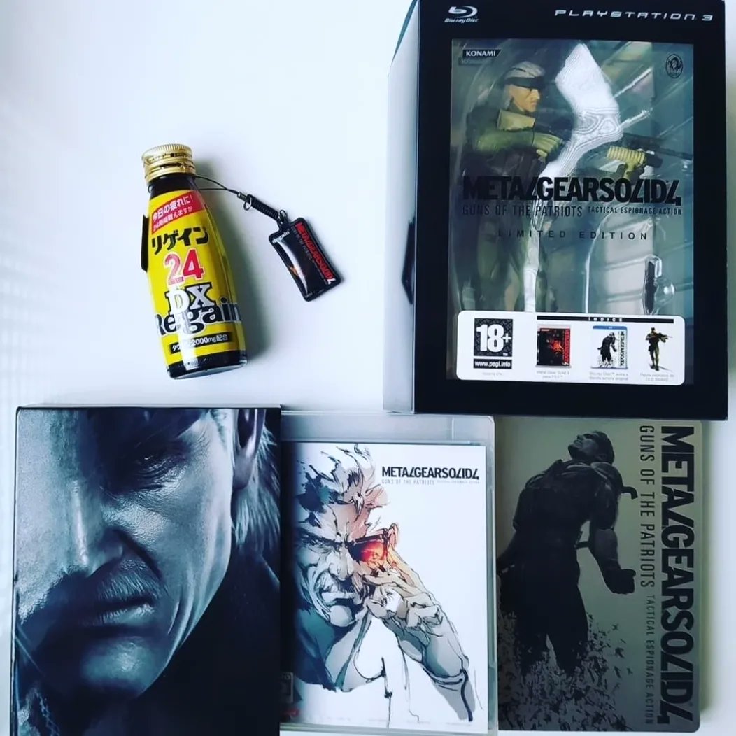 ihurtado2000's tweet photo. Como bien recuerda #Kojima, el día 12 de Junio, hace 16 años que se lanzó #MGS4 para #PS3

#playstation #ps3 #playstation3 #metalgearsolid #mgs4 #metalgearsolid4 #gunsofthepatriots #metalgear #metalgearcollection #Snake #solidsnake #oldsnake #konami #hideokojima #ahideokojimagame https://t.co/FQEZfy3aRX