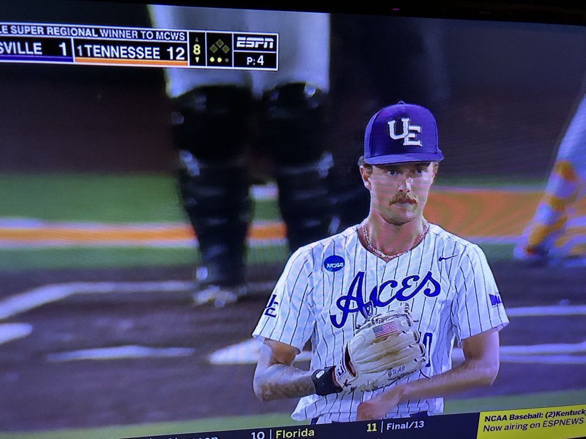 elainemittleman's tweet photo. Jace Kressin pitching for the Aces. ⁦@UEAthleticsBASE⁩ ⁦@JaceKressin10⁩ https://t.co/AgssL92YIh