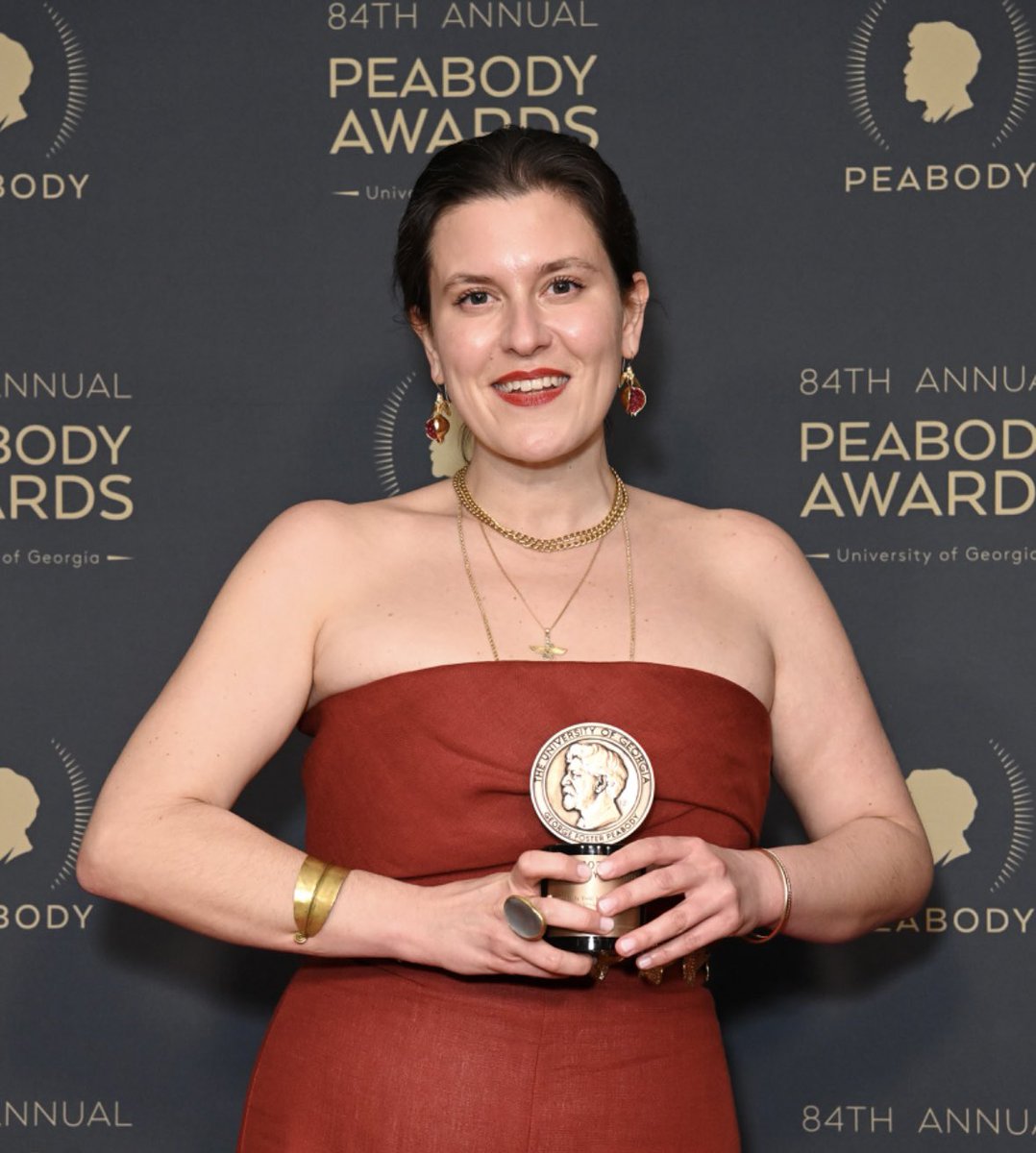 Leila_MA's tweet image. Thank you to @peabodyawards for this tremendous honour & an inspiring evening celebrating impactful journalism. I’m so grateful to the human beings who trusted us to tell their stories, and to our incredible, hardworking team @pbs @newshour who helped make this reporting possible