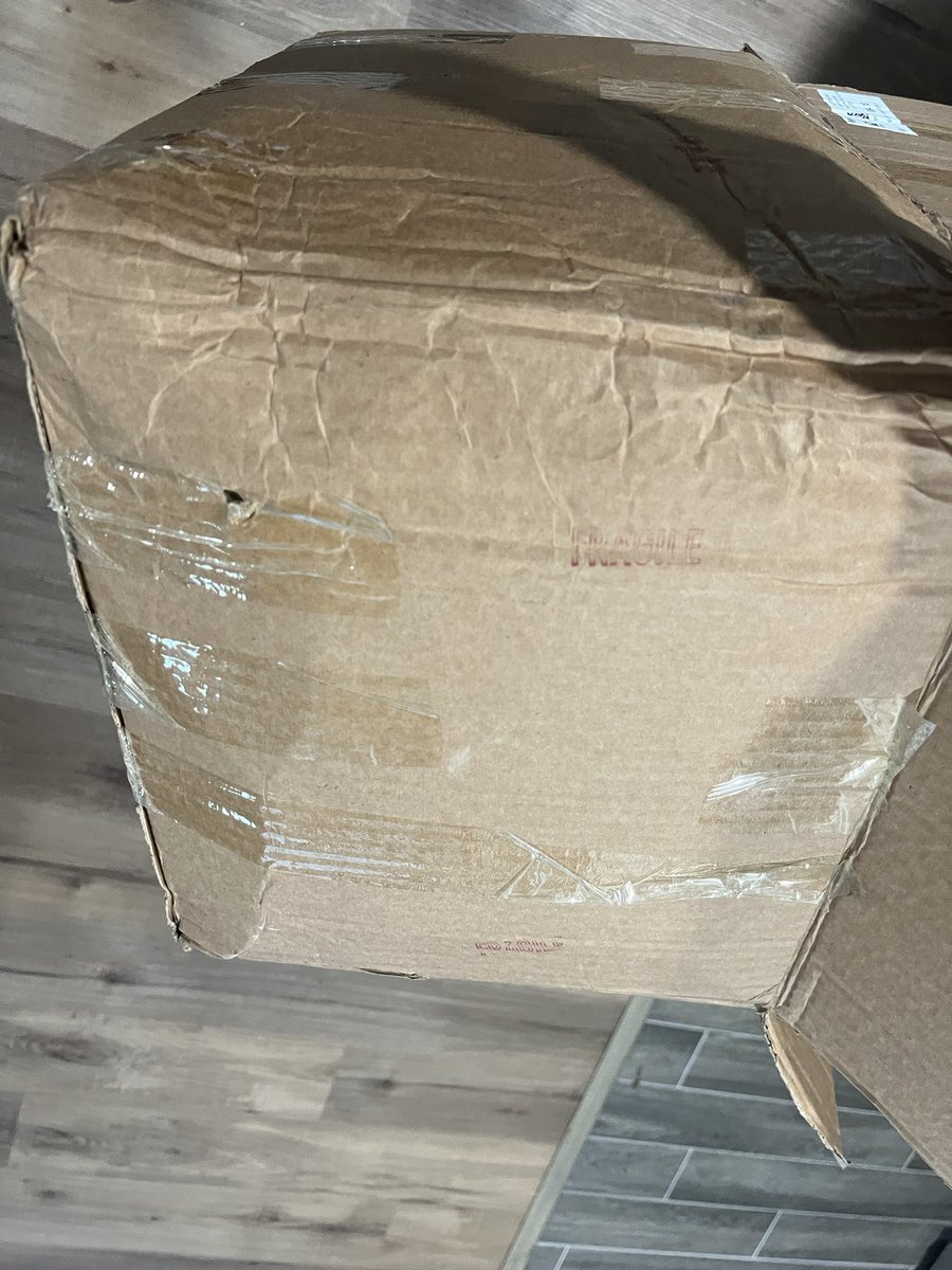SCDeuce's tweet photo. Love when you ship stuff with @USPS and it’s marked fragile but the package shows up looking like it was thrown around without care and the contents of the package are broken. See photos: https://t.co/DBcCfZVLdB