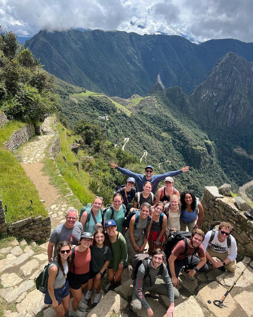 Harding_Abroad's tweet photo. One of HULA's final trips of the spring semester was to hike the Inca Trail and visit Machu Picchu! Beautiful views and unforgettable memories! #HUintl @HardingU https://t.co/dMzdZrby1A