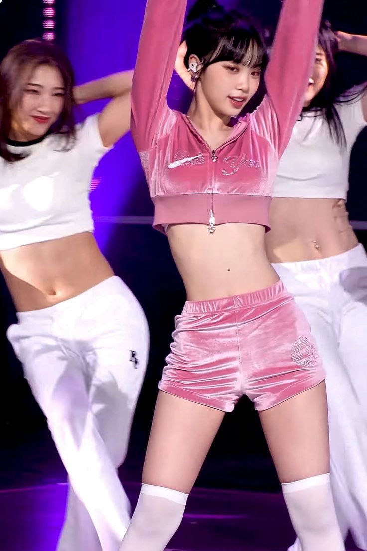 lcvecal's tweet photo. these pics acc trigger tf outa me like u really can always look thinner… https://t.co/tYd3WsvLdX