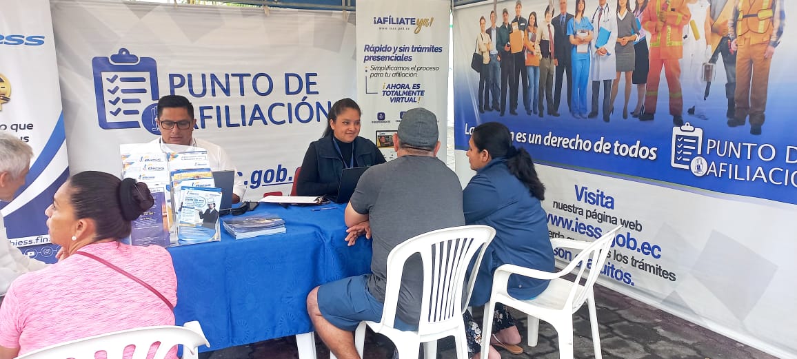 #IESSteInforma| ¿Y tú aún no conoces todos los servicios y prestaciones de ser afiliado al @IESSEc? 

Recuerda que el área de Promoción y Asesoría en #MoronaSantiago está lista para apoyarte. 

¡Te esperamos! 🫶🏼