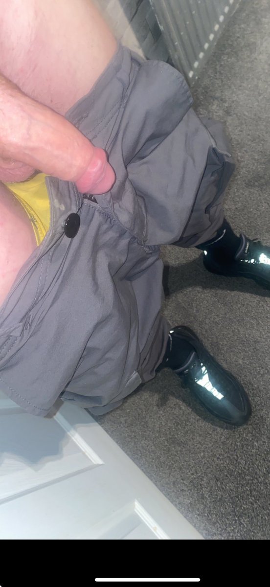 discreet lad tweet media