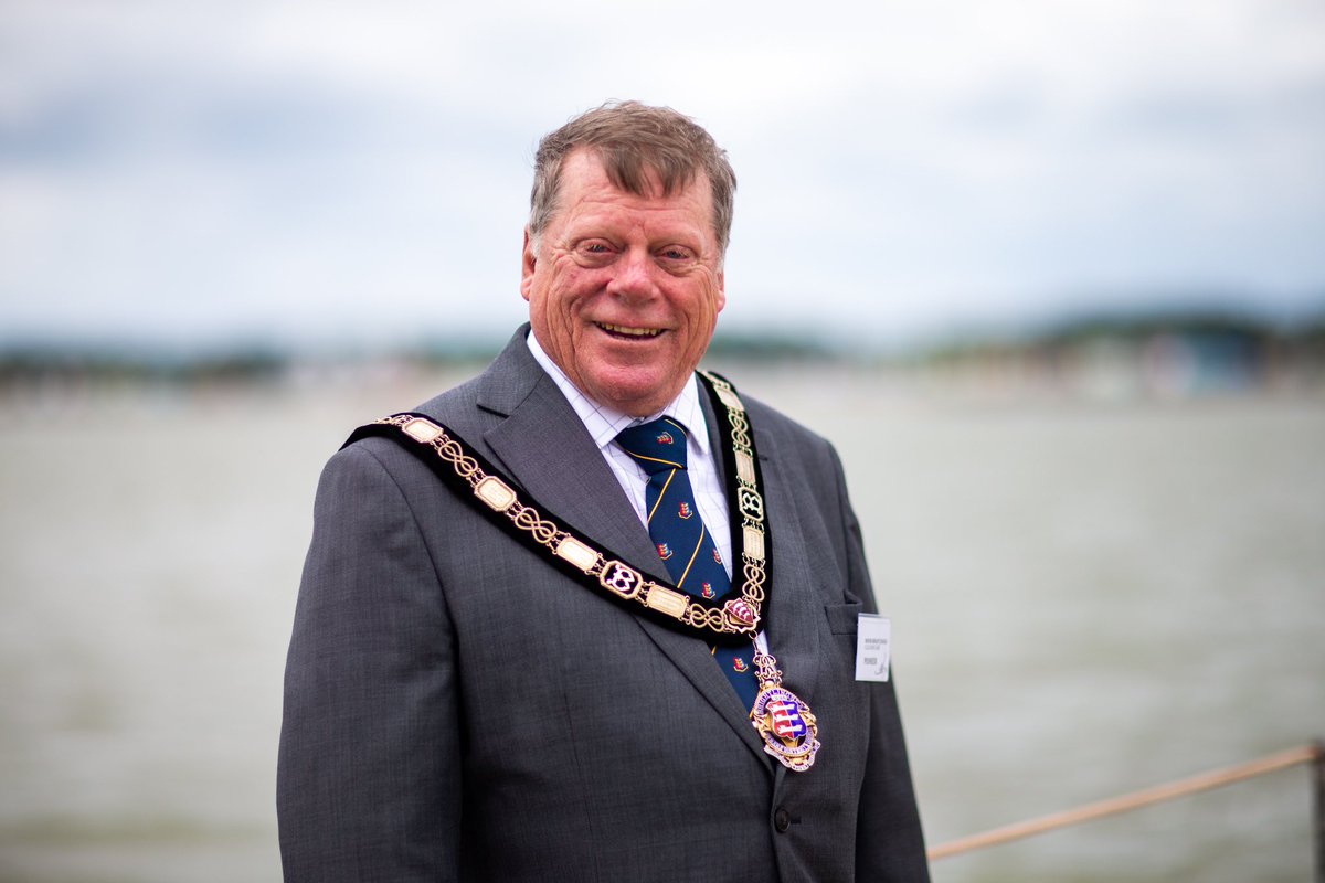 stephenjuk's tweet photo. It was my pleasure to work with the Mayor and event organisers for the historic Blessing of the Waters event which took place at Brightlingsea this past weekend.  Portraits follow in classical headshot style. 
#brightlingsea #essex #blessingofwaters https://t.co/cjrJxHAaFd