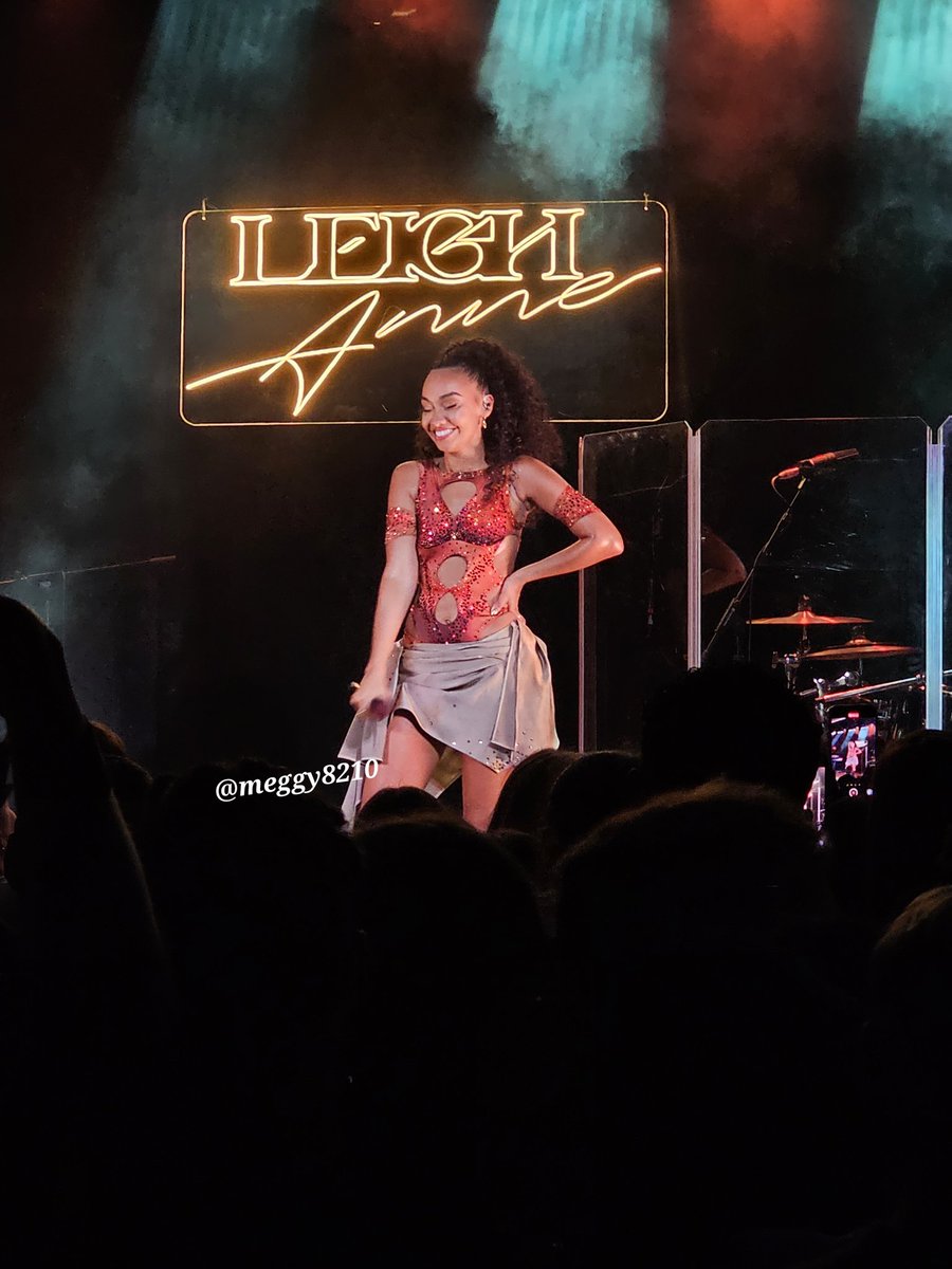 Great night seeing <a href="/LeighAnneMusic/">Leigh-Anne</a> In London🎉🎤💫  #LeighAnne #NoHardFeelings