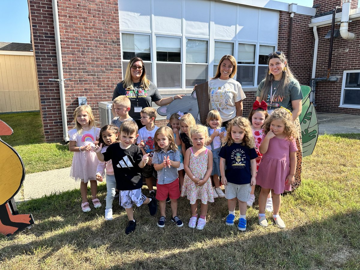 jarmstrong1720's tweet photo. Took a (W)alk into Hopeβs Garden to take one final pic with our class mascot!!! #koalaclass #preschool #nowandthen #abccountdown @Director_Oxy @StaffordTwpEd https://t.co/vAaLdszuCF