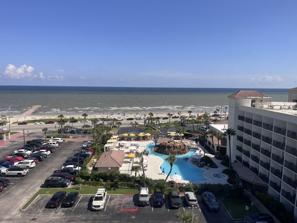Always enjoy presenting. Two more sessions done.  #PDonthebeach <a href="/TCEA/">TCEA</a> #ETC