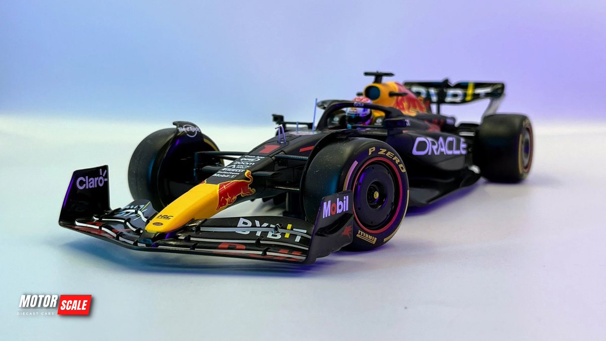 MRSMotorscale's tweet photo. Oracle Red Bull RB19 #1 Max Verstappen 1/18 By Bburago 

Conozcan todos los detalles de este modelo aquí:
https://t.co/DCdbZ6d8UO

#redbull #rb19 #maxverstappen #bburago #diecast #f1 #formula1 https://t.co/EMz0rABTmC
