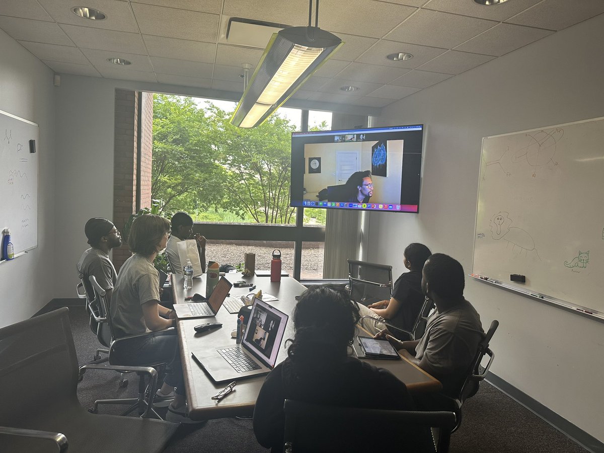 breadascientist's tweet photo. Thank you so much to my old lab mate Dr. Nick Speller for talking to my students today! #bamsquad https://t.co/BhZyNgPIAf