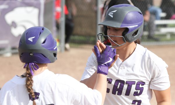 Mark Perez-Krywany 🤓 (@perez_sports) on Twitter photo Breaking🚨🥎
Keystone's Hannah Gurich named Lorain County League Most Valuable Player.
<a href="/KLSD_Sports/">Keystone Athletics</a> <a href="/MJournalSports/">Morning Journal Sports</a> Breaking🚨🥎
Keystone's Hannah Gurich named Lorain County League Most Valuable Player.
<a href="/KLSD_Sports/">Keystone Athletics</a> <a href="/MJournalSports/">Morning Journal Sports</a>