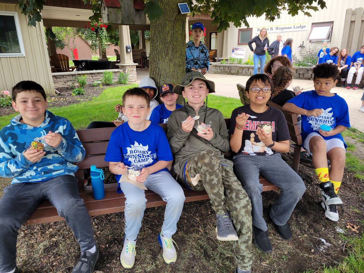 Ms_Corner's tweet photo. Thank you to the BEST Foundation for the ice cream! https://t.co/OfhBctcEQo