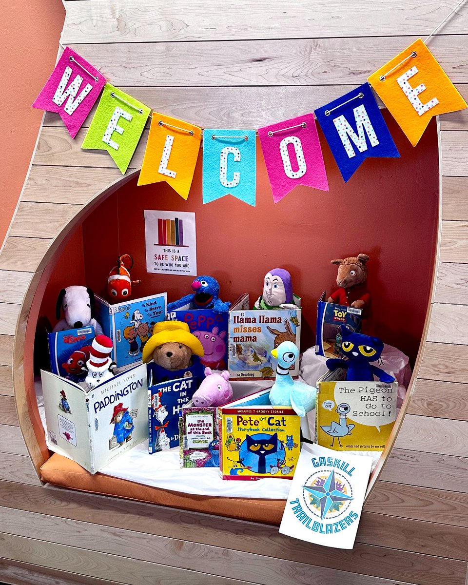 .<a href="/The_Pigeon/">The Pigeon</a> did, indeed, go to school and hosted a meet-up with some friends at Gudy Gaskill Elementary in <a href="/LPSK12/">Littleton Public Schools</a>.