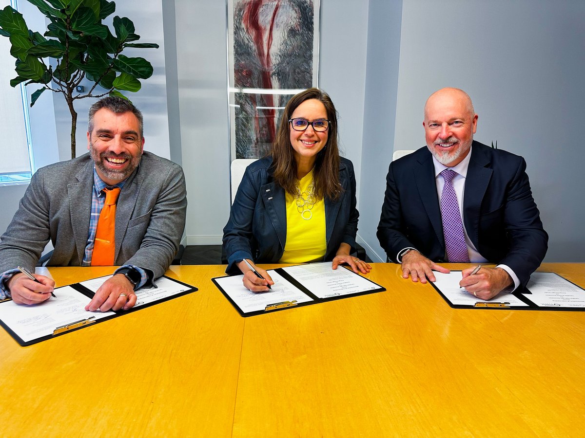 The CHA is pleased to announce the signing of a memorandum of understanding (MoU) between the CHA, Energy Storage Canada the Canadian Nuclear Association. Check out the full post on Linkedin: linkedin.com/feed/update/ur…

#hydrogen #energystorage #nuclearenergy #cleanenergy