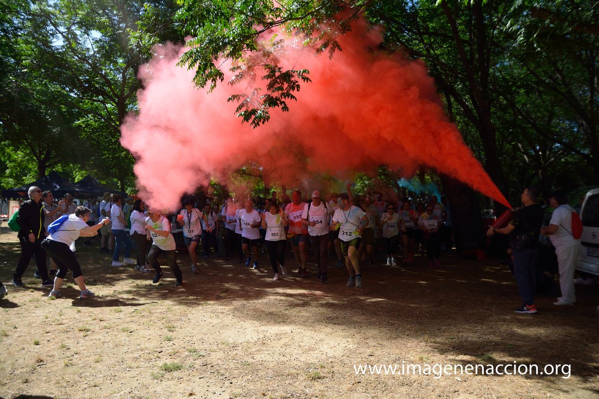 La segunda edición de la Carrera de Color Solidaria "Abriendo Mentes", organizada por la Asociación <a href="/ASAENES/">Asaenes Salud Mental Sevilla</a> Salud Mental, se celebró el 11 de mayo en el Parque de Miraflores, contando con nuestra participación en el montaje y dirección técnica.
factoriaeventos.com
