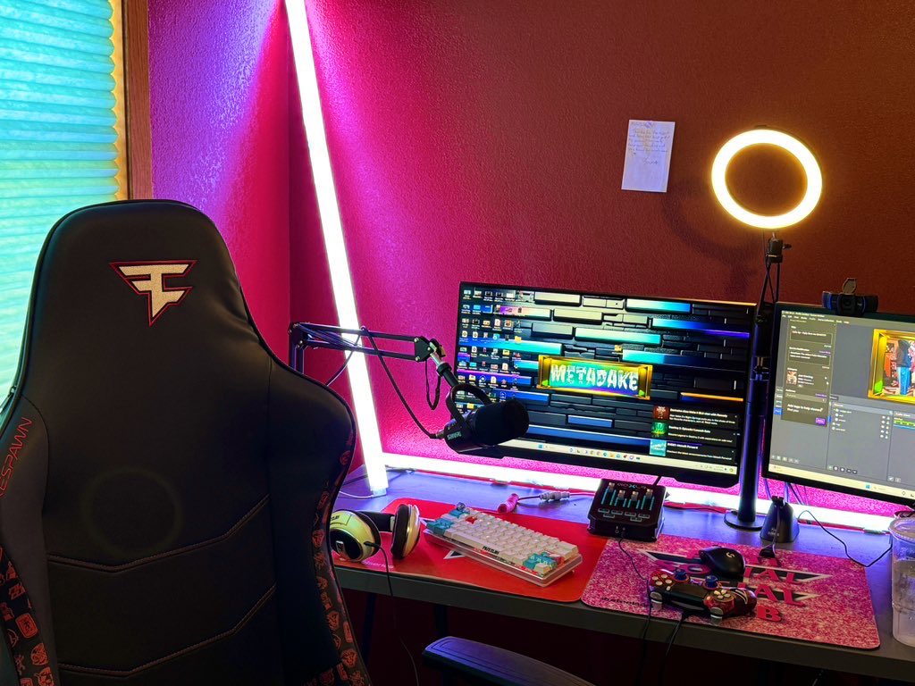 MetaDake_YT's tweet photo. 12 years in content creation. Dedication always wins. #FaZeUp scroll to see my first ever video. So crazy to think I’ve been grinding to join @FaZeClan since I was 12. The day this comes true; I feel that my emotions would be incomprehensible. #FaZeDake https://t.co/up4zIaEdD1