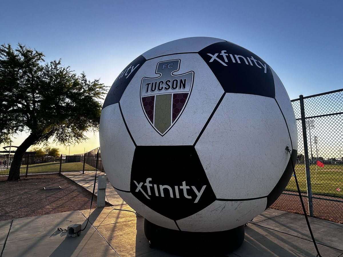 Wildcats1290's tweet photo. Tuesday night with the Boys in Black!
#FCTucson
#USL2 https://t.co/0p5V0NPoDf