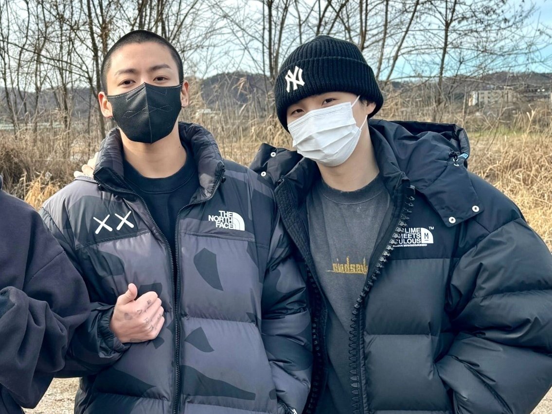jkyoongs's tweet photo. yoonkook we get it we dont want yall to be separated either https://t.co/kkTE9iOUkE